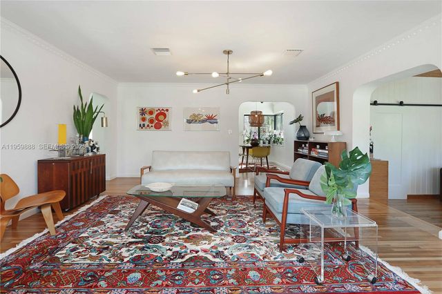 1516 Mayo St, Hollywood, FL 33020