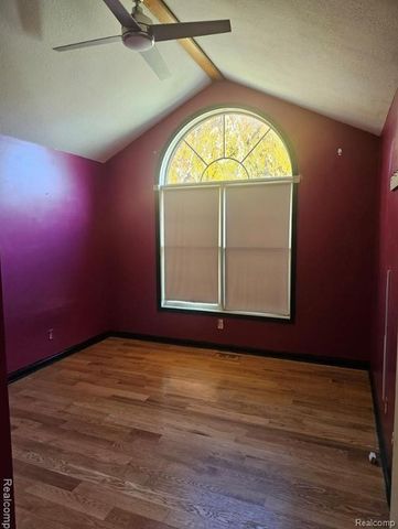 219 Primrose Lane, Flushing, MI 48433