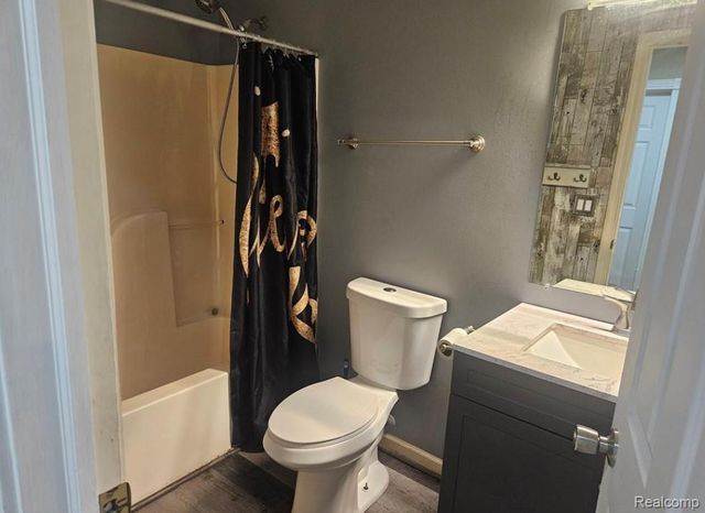 219 Primrose Lane, Flushing, MI 48433