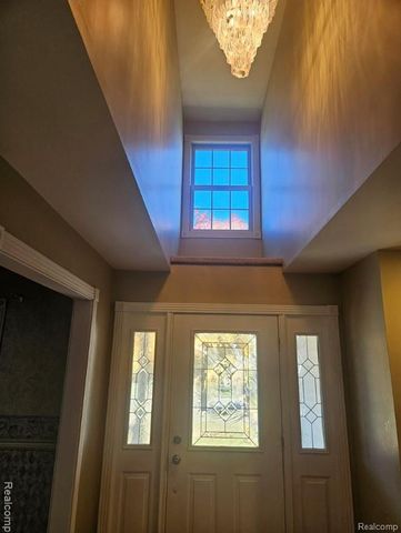 219 Primrose Lane, Flushing, MI 48433