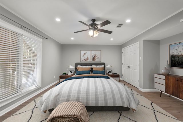 15 Saint Charles Court, Little Rock, AR 72211