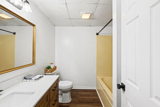 330 Pioneer Trail NE, Cedar Springs, MI 49319