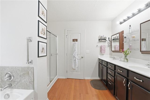 813 Emerson Drive, Belton, MO 64012