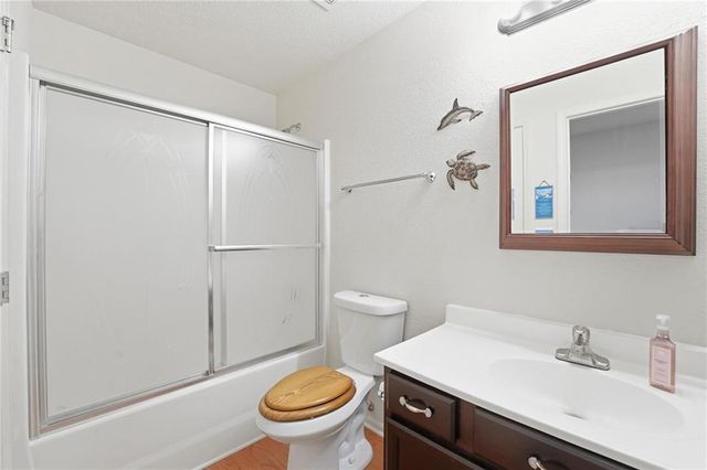 813 Emerson Drive, Belton, MO 64012