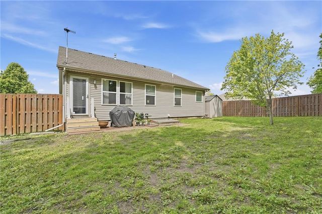 813 Emerson Drive, Belton, MO 64012