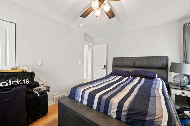 4656 25th Avenue, Schiller Park, IL 60176