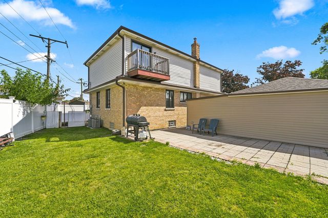4656 25th Avenue, Schiller Park, IL 60176
