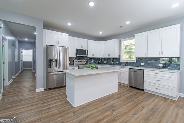 567 M L King Jr Drive, Jefferson, GA 30549