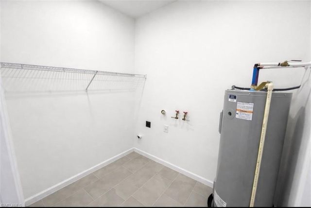 1139 Craft ST E, Lehigh Acres, FL 33974