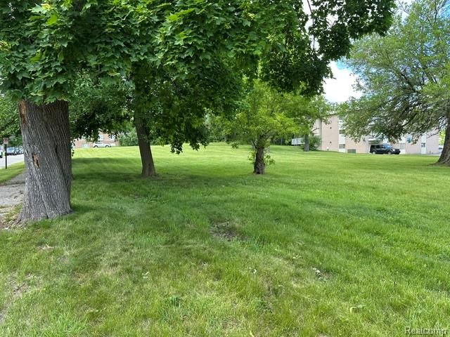 122 Washington Street, Pontiac, MI 48341