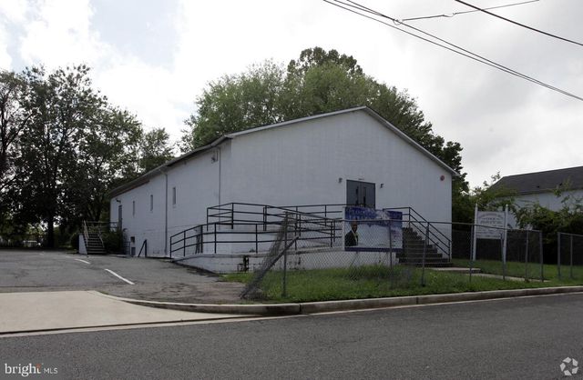 4407 LEE ST NE, Washington, DC 20019