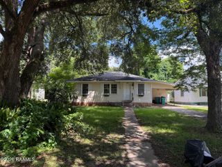 1426 Cherokee Drive, Opelousas, LA 70570