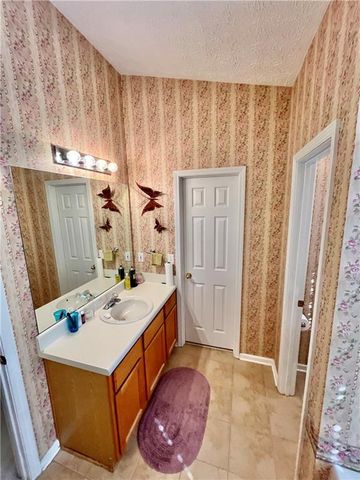 19 Meadow Crest Court, Powder Springs, GA 30127