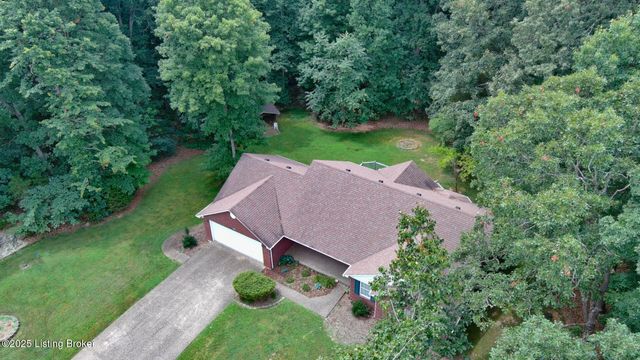 236 Bobwhite Rd, Brandenburg, KY 40108