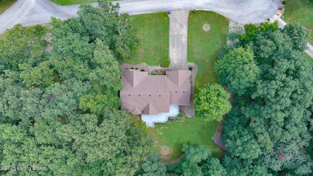 236 Bobwhite Rd, Brandenburg, KY 40108