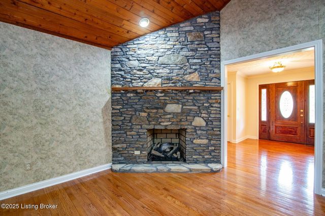 236 Bobwhite Rd, Brandenburg, KY 40108