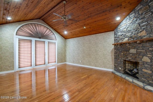 236 Bobwhite Rd, Brandenburg, KY 40108