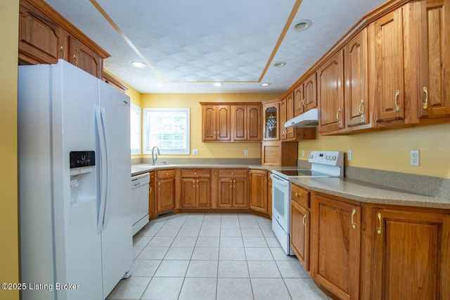 236 Bobwhite Rd, Brandenburg, KY 40108