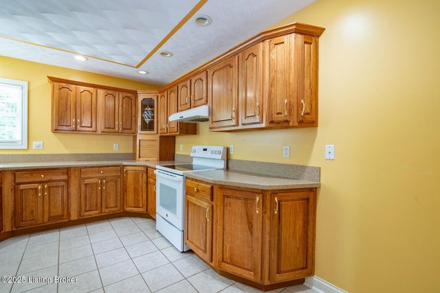 236 Bobwhite Rd, Brandenburg, KY 40108