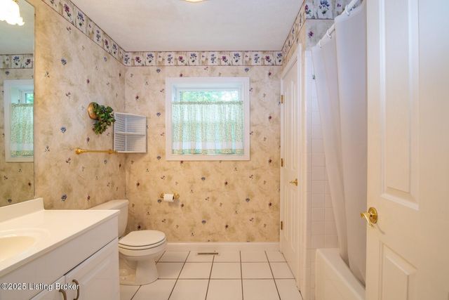 236 Bobwhite Rd, Brandenburg, KY 40108