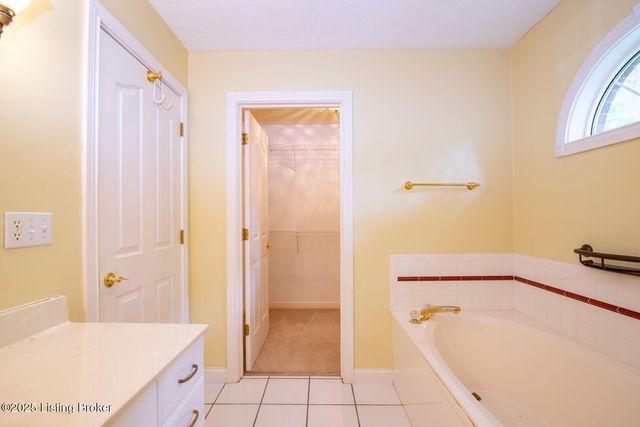 236 Bobwhite Rd, Brandenburg, KY 40108