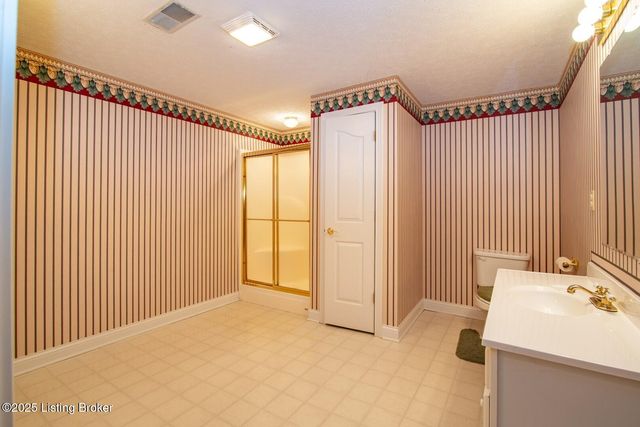 236 Bobwhite Rd, Brandenburg, KY 40108