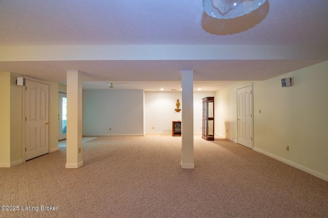 236 Bobwhite Rd, Brandenburg, KY 40108