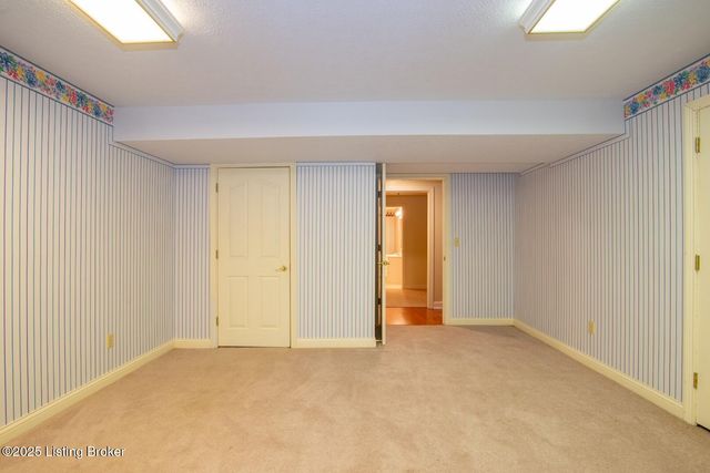 236 Bobwhite Rd, Brandenburg, KY 40108