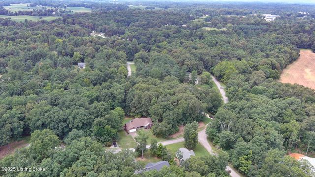 236 Bobwhite Rd, Brandenburg, KY 40108