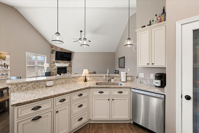 1005 Haverhill Drive 1005 Haverhill Drive, Troy, OH 45373