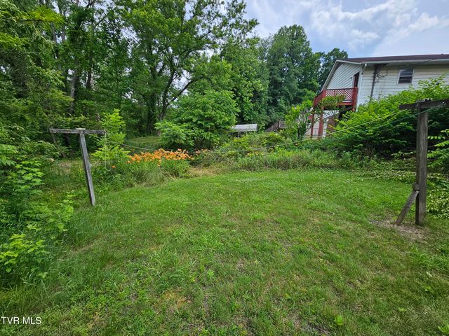 814 Northeast Park Avenue, Norton, VA 24273