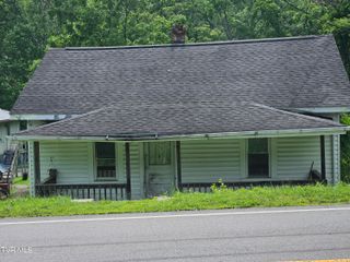814 Northeast Park Avenue, Norton, VA 24273