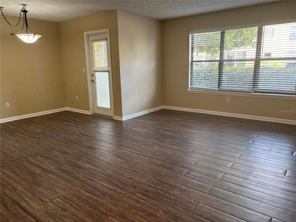 Image 2 of property listing at 11901 4TH STREET N 7107, St Petersburg, FL 33716