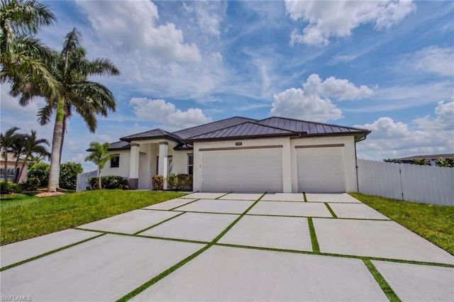 1726 SW 36th TER, Cape Coral, FL 33914