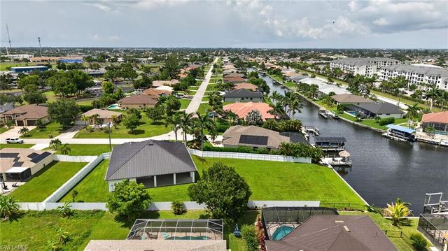 1726 SW 36th TER, Cape Coral, FL 33914