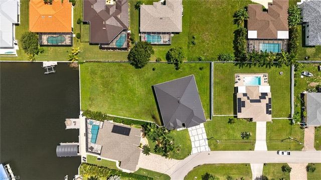 1726 SW 36th TER, Cape Coral, FL 33914