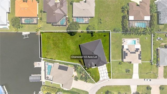1726 SW 36th TER, Cape Coral, FL 33914