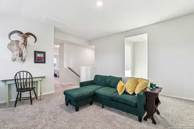 116 Middle Green, Floresville, TX 78114