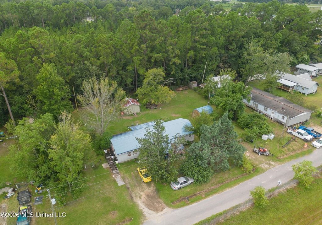3199 Georgette Lane, D'iberville, MS 39540