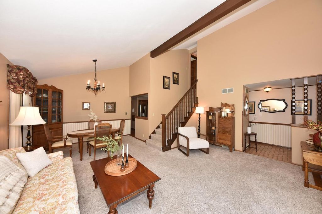 property-img