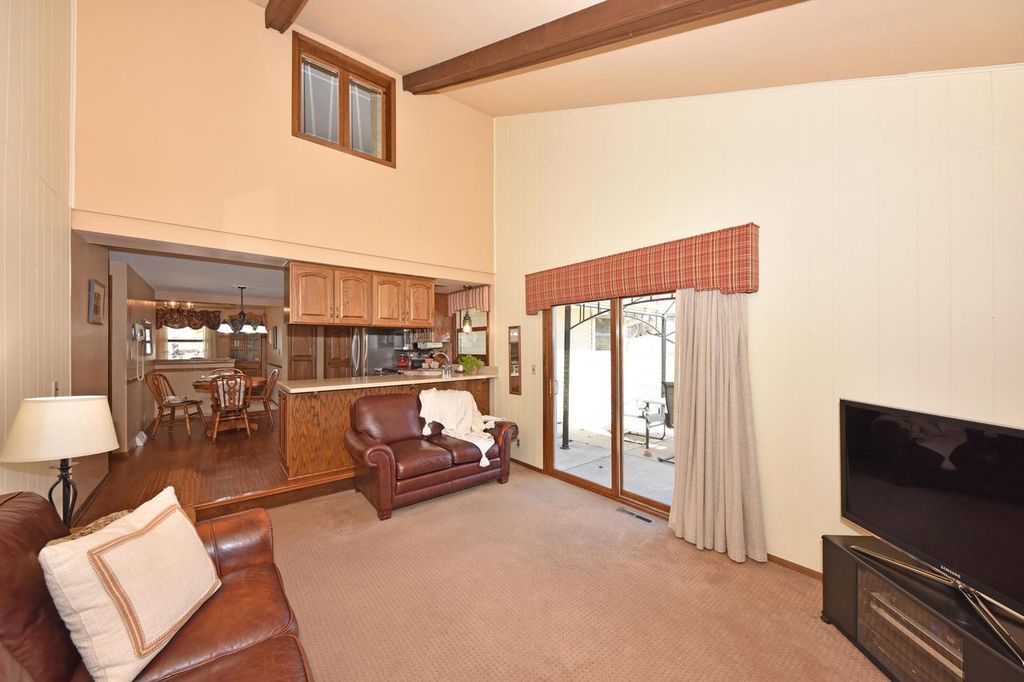 property-img