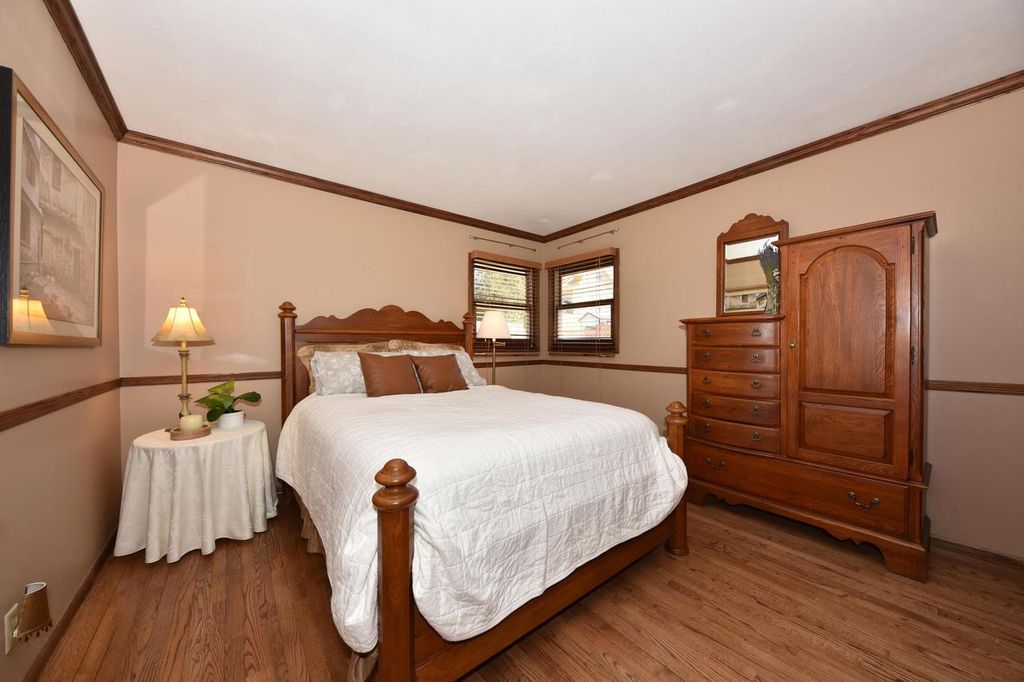 property-img