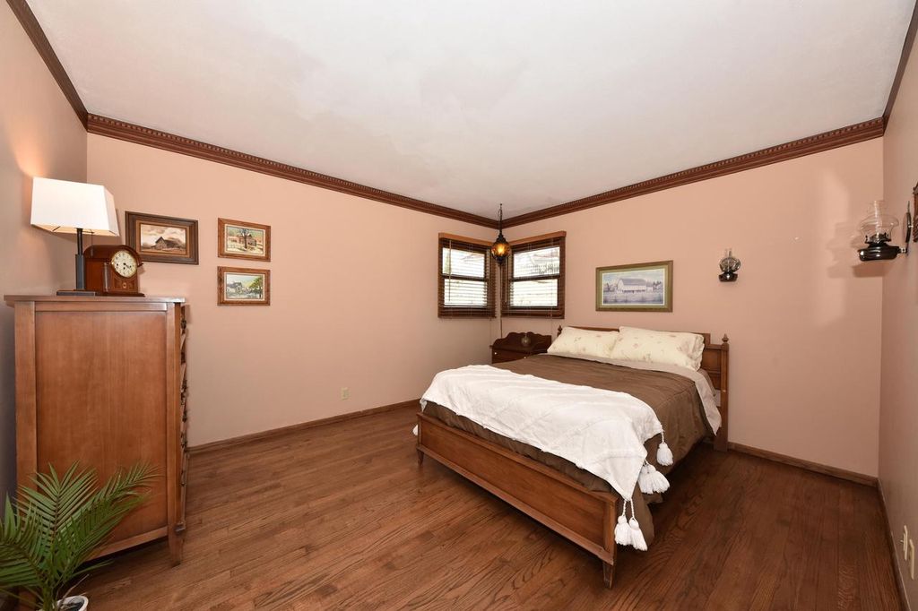 property-img