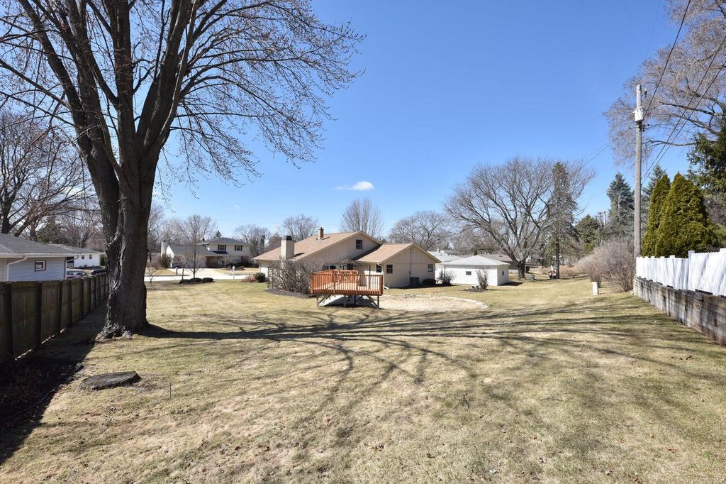 property-img