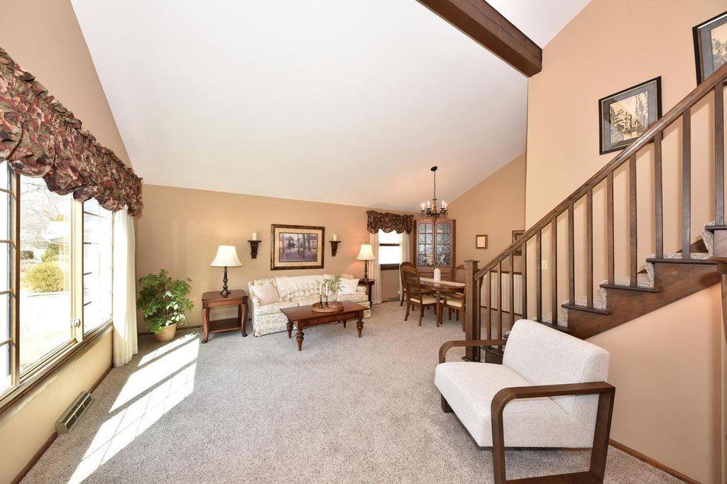 property-img