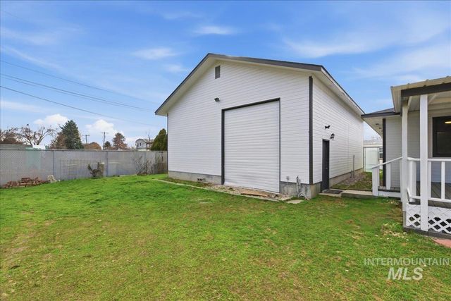 1211 W Orchard Ave, Nampa, ID 83651