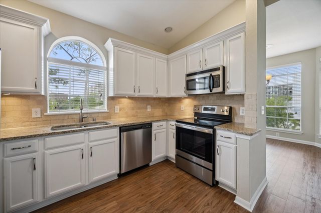 5353 Memorial Drive 1008, Houston, TX 77007
