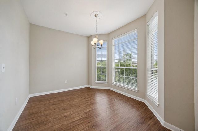 5353 Memorial Drive 1008, Houston, TX 77007