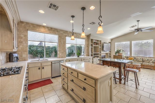 1425 Minuet Street, Henderson, NV 89052