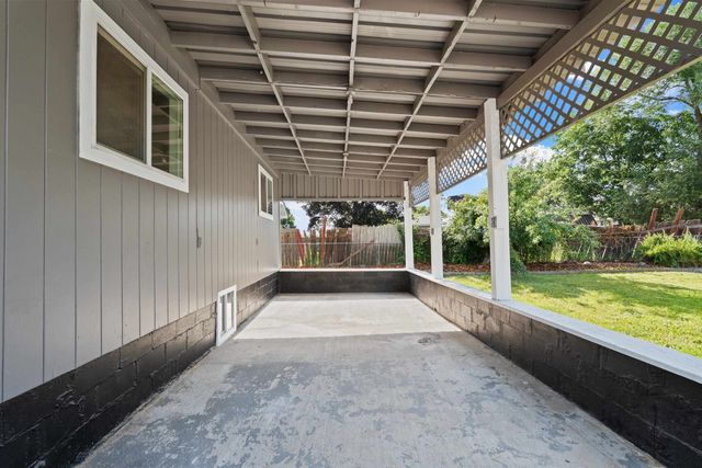 7907 E Nora Ave, Spokane Valley, WA 99212